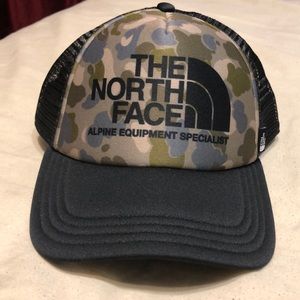 New The North Face Camo / Black truck hat